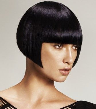 idk? Bob Editorial, Apple Cut Hairstyle, Precision Haircut, Womens Bob Hairstyles, Flapper Hair, Haircut For Women, Apple Cut, Short Dark Hair, Stylish Short Hair