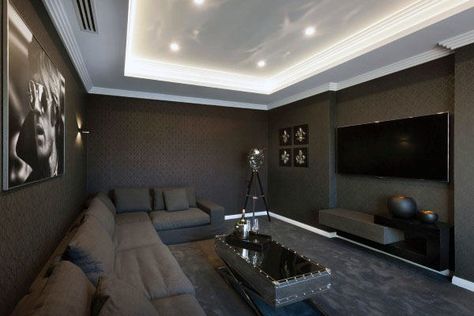 80 Home Theater Design Ideas For Men - Movie Room Retreats Home Theater Basement, Media Room Seating, Room Theater, Theater Furniture, Home Theater Furniture, Home Cinema Room, Theater Design, Best Home Theater, Sala Grande