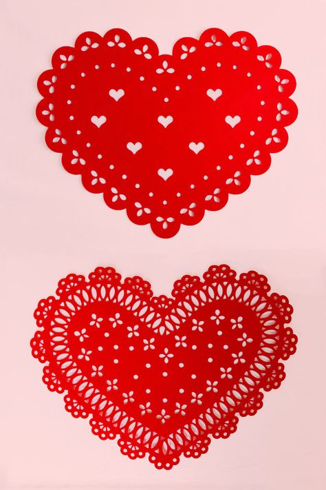 Three Free Heart Doily SVG Designs Heart Doily Tattoo, Doily Tattoo, Doily Garland, Heart Doily, Best Valentines Day Quotes, Embellishments Diy, Scrapbook Embellishments Diy, Embellishment Diy, Paper Doilies