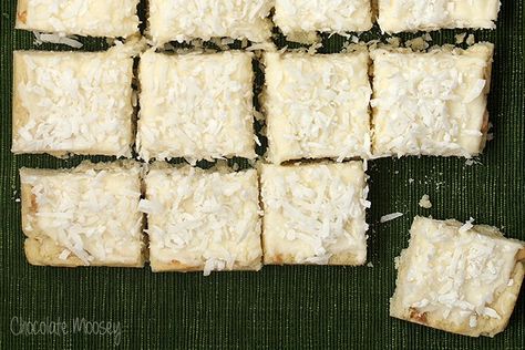 Coconut Lime Meltaway Cookie Bars Meltaway Cookies, Cookies Bars, Lime Recipes, Sweet Bar, Vintage Baking, Coconut Cookies, Baked Goodies, Coconut Recipes, Coconut Lime