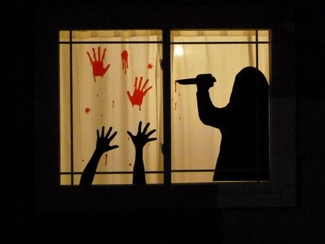 - Diy Halloween Window Decorations, Diy Halloween Window, Porta Halloween, Pelottava Halloween, Halloween Window Silhouettes, Dekorasi Halloween, Halloween Window Decorations, Casa Halloween, Homemade Halloween Decorations