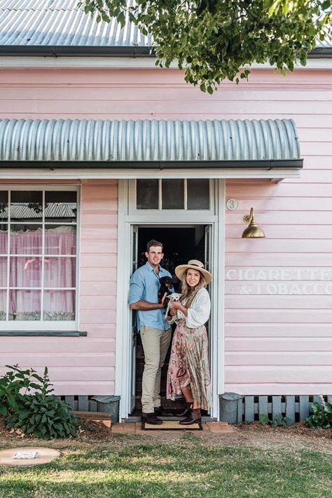 Big Bathroom Design, Country Style Magazine, Weatherboard House, Concrete Interiors, Corner Shop, Pink Cottage, Bathroom Design Trends, Corner Store, Cottage Exterior