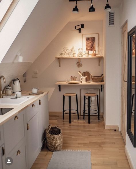 Attic Apartments, Above Garage Apartment, Open Shelves Kitchen, Upstairs Apartment, Cabinet Organization Kitchen, Organize A Kitchen, Island Kitchen Cabinets, Upstairs Ideas, Kitchen Upstairs