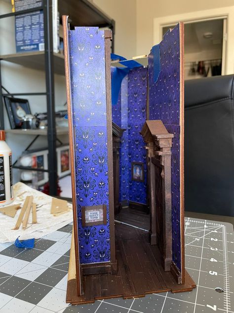 Haunted Mansion Book Nook, Disney Diorama, Haunted Mansion Costume, Justin Martin, All Saints Day, Book Nook, Progress Pictures, Haunted Mansion, Book Nooks