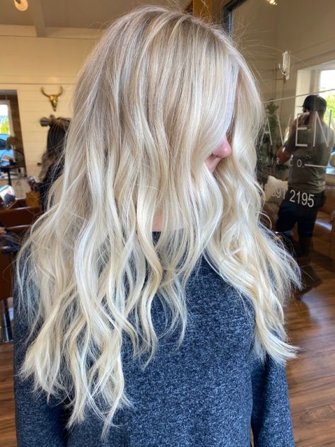 Blonde Full Highlights On Blonde Hair, Full Bright Blonde Highlights, Full Highlight On Blonde Hair, Blonde With Foils, Bright Blonde Foils, Super Light Blonde Highlights, Partial Highlights Blonde Platinum, Full Highlights Blonde Before After, All Blonde Hair Color Shades