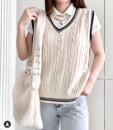 Knit Vest Outfit, Character Wardrobe, Ootd Inspo, Fancy Nancy, Swaggy Outfits, Vest Outfits, Casual Style Outfits, Fit Inspo, Knit Vest