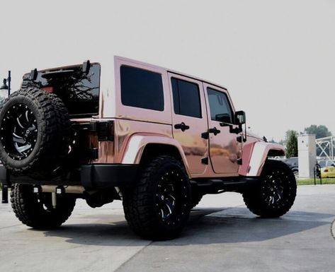 Jeep Wrangle chrome wrap — not the best quality but the dopest color. Rose Gold Jeep, Wrangler Interior, Jeep Wrangler Interior, Jeep Baby, Custom Jeep Wrangler, Cars Jeep, Pink Jeep, Adventure Car, Jeep Mods