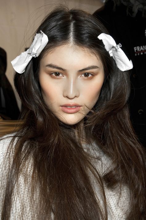 freakowiak:  Sui He backstage at Aigner Spring 2011. Sui He, Models Backstage, Beauty Shots, Victoria Secret Angels, Victoria Secret Fashion Show, Miss Dior, Asian Makeup, Bridal Beauty, Boho Bride