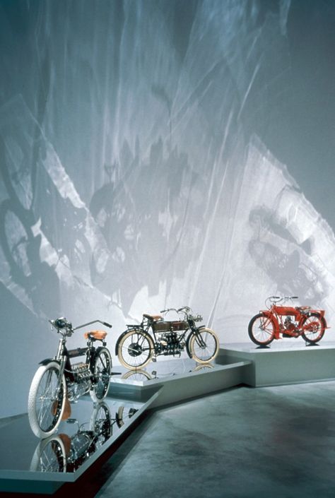 Motorcycle Exhibition Design, Motorcycle Shop Design, Bike Exhibition, Motorcycle Showroom Design, Motorcycle Museum, Motorcycle Events, Bicycle Store, Steven Holl, Wabi Sabi Art