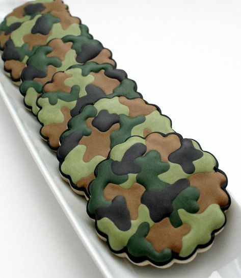 Camo Cookies, Camo Birthday Party, Camo Birthday, Army Party, Cupcake Decorating, Cookie Inspiration, Cute Cookies, Cookie Art, Icing Cookies