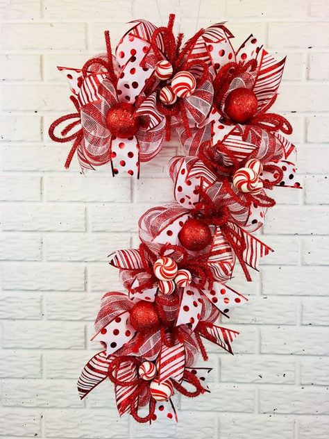 HOLIDAYSCHRISTMAS100 Candy Cane Door Hanger, Cane Door, Large Christmas Wreath, Canes Decor, White Christmas Wreath, Red And White Christmas, Candy Cane Wreath, Christmas Mesh Wreaths, Candy Cane Christmas