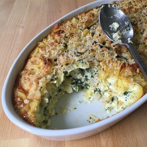 Ina Garten Spinach and Ricotta Noodle Kugel Spinach Noodle Kugel Recipe, Savory Noodle Kugel Recipe, Best Ina Garten Recipes, Celebrity Chef Recipes, Recipe Zucchini, Spinach And Ricotta, Ina Garten Recipes, Spinach Ricotta, Grana Padano