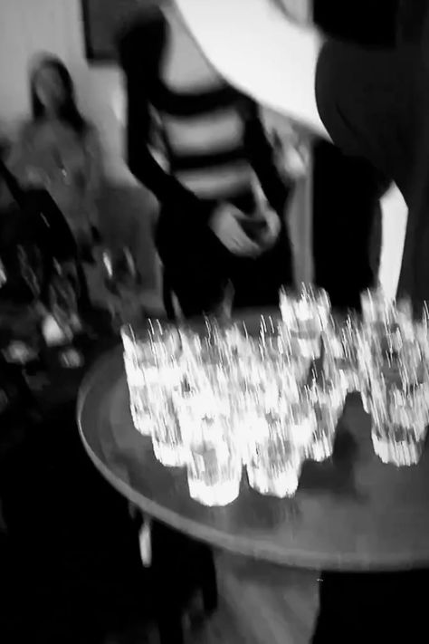 Aesthetic Blurry Pictures, Looks Aesthetic, 21st Birthday Checklist, Drunk Party, Aesthetic Party, Scene Aesthetic, Shots Alcohol, Party Shots, Vodka Shots