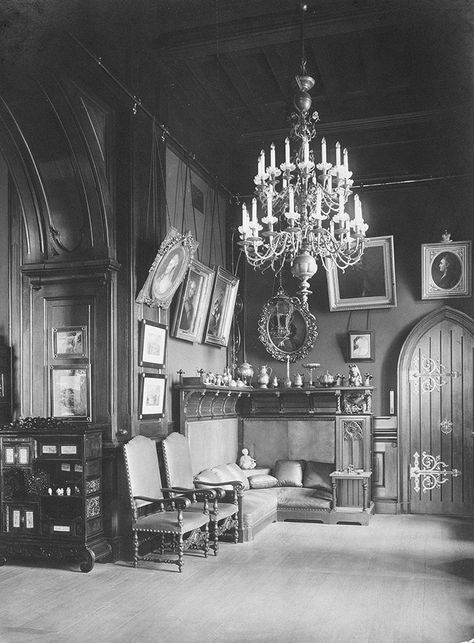 Romanov Palace, The Winter Palace, Berlin Palace, Historical Interior, Island Town, Winter Palace, Romanov Dynasty, Tsar Nicholas Ii, Tsar Nicholas