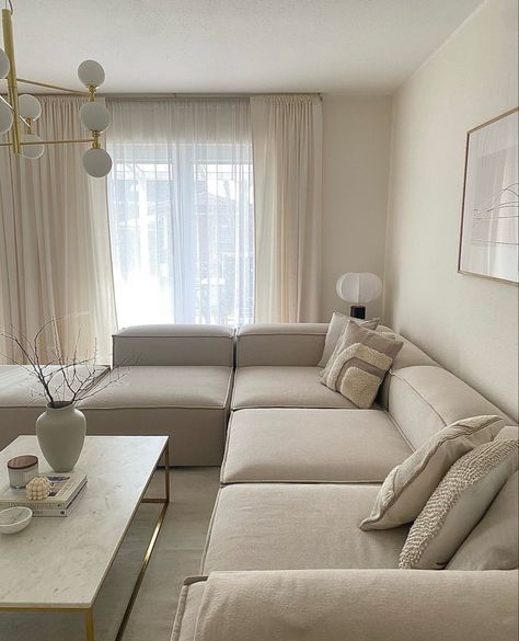 Apartment Living Room Design, Living Room Sofa Design, Living Room Design Decor, Cozy Room Decor, Home Design Living Room, Apartment Decor Inspiration, Apartment Decorating, Room Makeover Bedroom, Dream House Interior