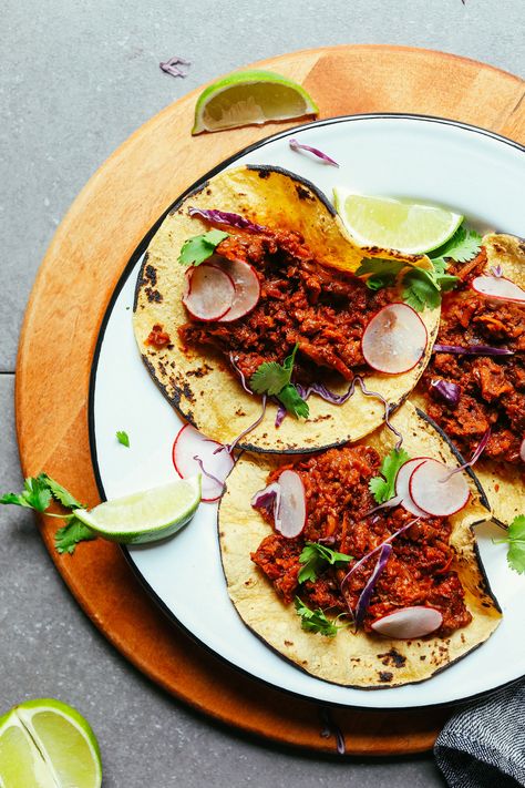 AMAZING Vegan Barbacoa! 1 Pot, simple ingredients, SO hearty, flavorful, and tasty! #vegan #glutenfree #barbacoa #plantbased #recipe #minimalistbaker #dinner Vegan Barbacoa, Tempeh Tacos, Minimalist Baker, Vegan Tacos, Vegan Cooking, Vegan Dinner Recipes, Tempeh, Vegan Dinners, Plant Based Recipes