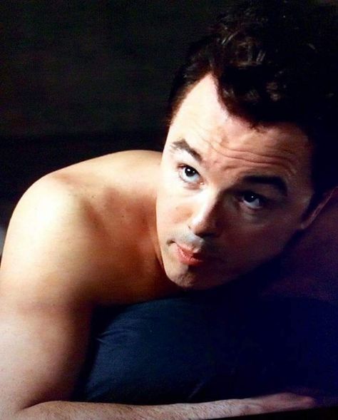 Seth Macfarlane Kiss, Seth Mcfarlane, Seth Macfarlane, Hey Handsome, Hot Damn, Man Crush, Simple Makeup, Harley Quinn, Favorite Celebrities