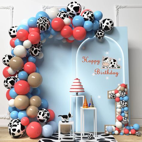 Cow Balloon Garland, Farm Birthday Party Decorations, Farm Animals Birthday Party, Farm Themed Birthday Party, Rodeo Birthday, Farm Animal Birthday, 2nd Birthday Party Themes, Girl Birthday Decorations, Farm Birthday Party