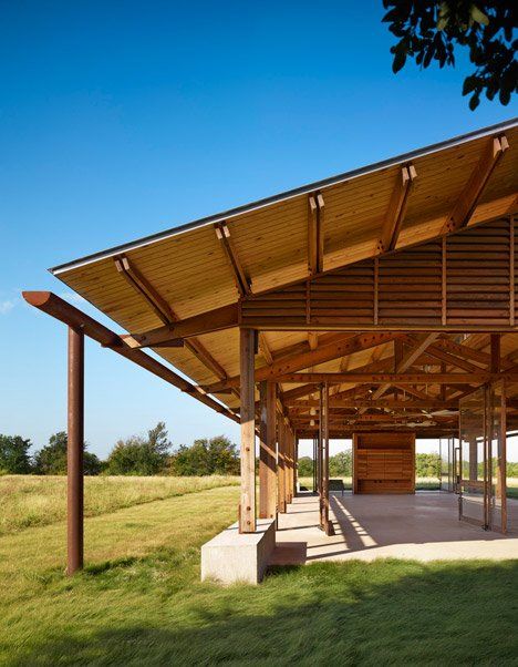 Water Foundation, Wooden Pavilion, Lake Flato, Timber Architecture, Wooden Architecture, Tropical Architecture, Wood Roof, Wood Architecture, Timber Structure