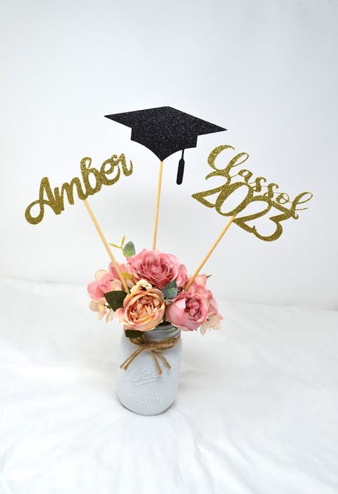 Graduation Party Decorations 2023 Graduation Centerpiece - Etsy Glitter Grad Cap, Graduation Party Colors, Graduation Party Checklist, Rustic Party Decor, Backyard Graduation Party, Graduation Centerpiece, Gold Graduation Party, Party Checklist, Graduation Party Themes