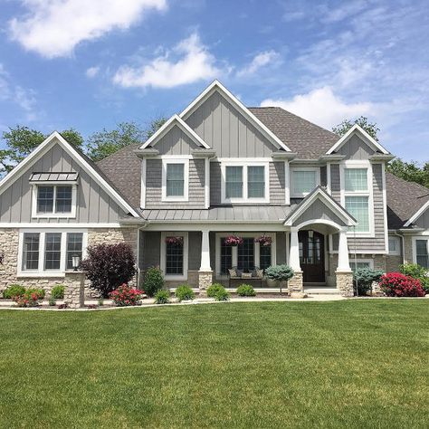 Grey exterior home with grey vinyl shingles and grey board and batten by James… Craftsman Home Exterior, Gray House Exterior, Gray House, Craftsman Style House, Craftsman Style Home, Grey Houses, Grey Exterior, Craftsman Style Homes, Modern Farmhouse Exterior