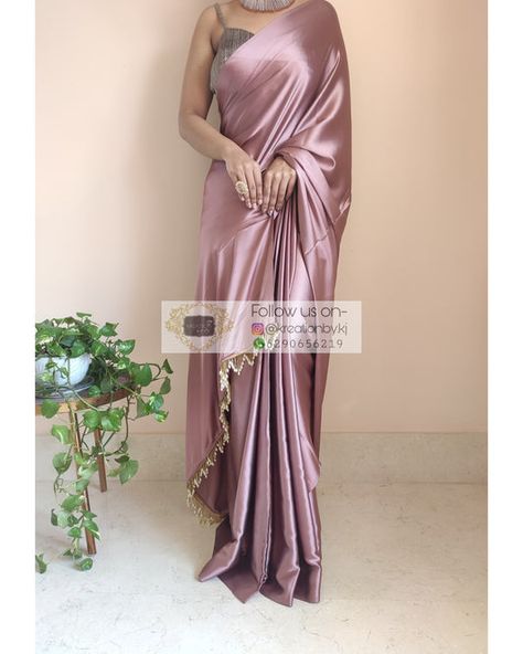 Satin Saree Blouse Designs, Rose Gold Saree, Plain Saree With Designer Blouse, Satin Sarees, Farewell Sarees, Satin Silk Saree, Rose Gold Satin, Cotton Saree Blouse Designs, Saree Wearing Styles