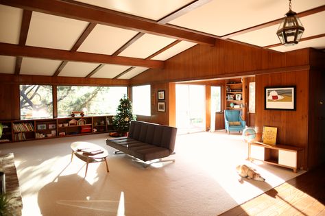 Mid-Century Modern... before the remodel. Wood panels and carpet and hardwood floors, and pressboard ceilings. What to change? Lots to think about it! Mid Century Carpet, Beadboard Ceiling, 70s Home, Wooden Ceilings, Bamboo Flooring, Wood Interiors, House Architecture Design, Mid Century Modern House, Wooden Flooring