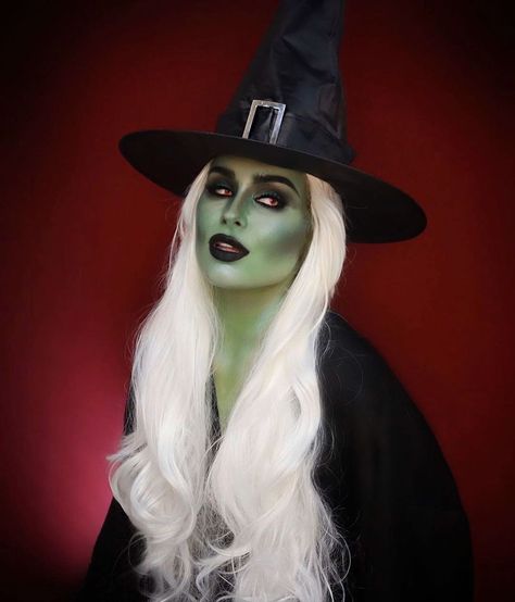 Poison Nightmares, Best Halloween Makeup, Halloween Makeup Witch, Halloween Make-up Looks, Creepy Halloween Makeup, Cute Halloween Makeup, Halloween Makeup Diy, Halloween Makeup Pretty, Cool Halloween Makeup