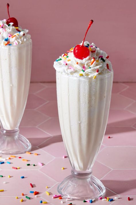 Vanilla Milkshake Vanilla Milkshake Aesthetic, Fun Milkshakes, Milkshakes Aesthetic, Pastel Milkshake, Aesthetic Milkshake, Retro Milkshake, Milkshake Aesthetic, Vanilla Milkshake Recipe, Milkshake Flavours