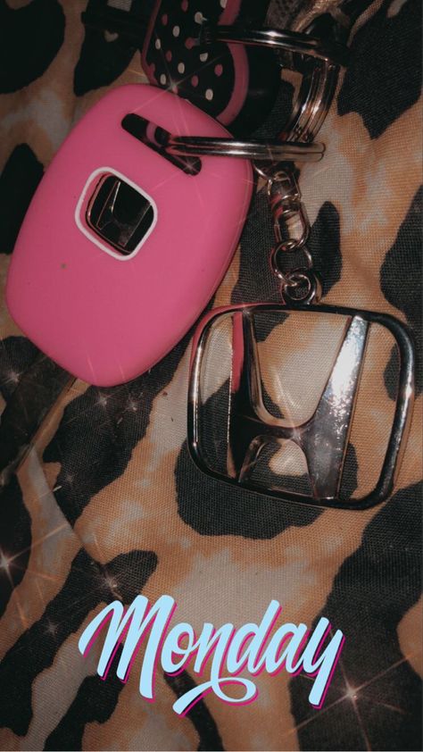 Pink aesthetic silicone honda keychain Honda Keys Aesthetic, Pink Honda, Honda Keychain, Keys Aesthetic, Honda Key, Car Inspiration, Car Keys, Pink Aesthetic, Pretty In Pink