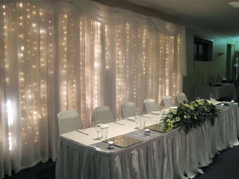 Head Table Wedding Backdrop, Wedding Backdrop Lights, Head Table Backdrop, Head Table Wedding, Head Tables, Wedding Reception Backdrop, Curtain Backdrops, Light Backdrop, Lights Wedding