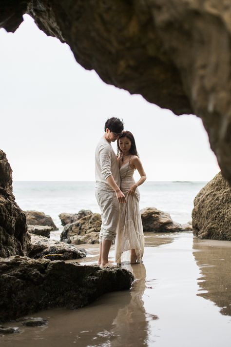 Beach Prenup Photoshoot, Couples Photo Shoot In Water, Pre Wedding Shoot On Beach, In The Water Couple Photoshoot, Wedding Beach Photoshoot, Beach Side Pre Wedding Shoot, Hipster Photoshoot, Beach Photoshoot Couple, Beach Prenup