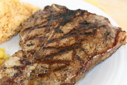 webers steak rub Homemade Steak Marinade, Steak On Gas Grill, Cooking Venison Steaks, How To Cook Venison, Beef Loin, Top Sirloin, Venison Steak, Top Sirloin Steak, Sirloin Steak