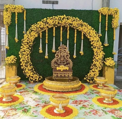 Mangalasnanam Decorations For Groom, Sashtiapthapoorthi Decoration, Stage Decorations Reception, Background Decoration For Engagement, Background Flower Decoration For Pooja, Haldi Ceremony Decorations Indoor, House Decoration For Wedding Indian, Mangala Snanam Decoration, Haldi Decoration Ideas Backdrops