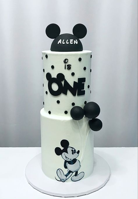 Modern Mickey Mouse Birthday Cake, Vintage Mickey Mouse Cake, Modern Mickey Mouse Cake, Mickey First Birthday Cake, Black And White Mickey Mouse Party, Modern Mickey Mouse Party, Modern Mickey Mouse Birthday, Mickey Birthday Cakes, Fairy Birthday Cake