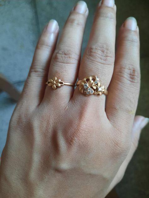 Finger Ring Designs Gold Indian, Indian Gold Ring Designs, Indian Gold Rings For Women, Gold Rings For Women Indian Simple, Gold Ring Design For Women Latest Gold Ring Design For Women, Women Rings Gold Design, Gold Ring Design For Women Indian, Finger Rings Gold Indian, Daily Wear Gold Rings For Women