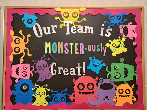 Color Monster Bulletin Board, Monsters University Classroom Theme, Monster Mash Bulletin Board, Monster Bulletin Board Ideas, Monsters Inc Bulletin Board Ideas, Monsters Inc Bulletin Board, Halloween Bulletin Boards For Elementary, Monster Bulletin Boards, Halloween Art Lessons