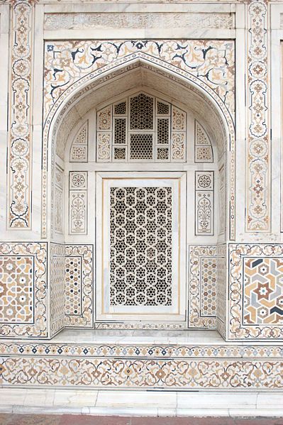 Taj Mahal - Baby Taj. Exquisite knotwork. #door #entry #white #ornate Taj Mahal Interior, تاج محل, Islamic Civilization, Mughal Architecture, Arsitektur Masjid, Indian Architecture, Journal Art, Beautiful Doors, Natural Frame