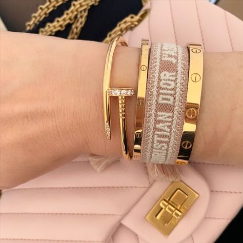 Roségold & Dior Friendship Bracelet @arilovesfashionx . . . . . . . . . . . . #cartier #cartierbracelets #cartierjewelry… Dior Friendship Bracelet, Preppy Jewelry, Dior Jewelry, Cartier Jewelry, Dope Jewelry, Jewelry Lookbook, Stacked Jewelry, Girly Jewelry, Cartier Love Bracelet