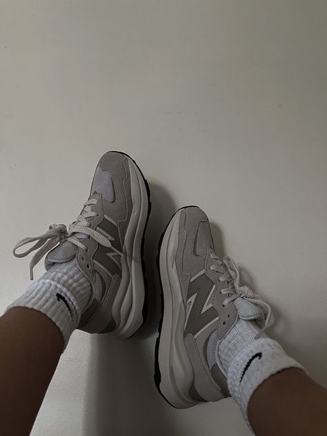 New Balance 5740 Outfit, Outfit New Balance, New Balance 5740, Shoe Inspo, Photo Outfit, New Balance Sneaker, Outfit Idea, New Balance, Sneakers