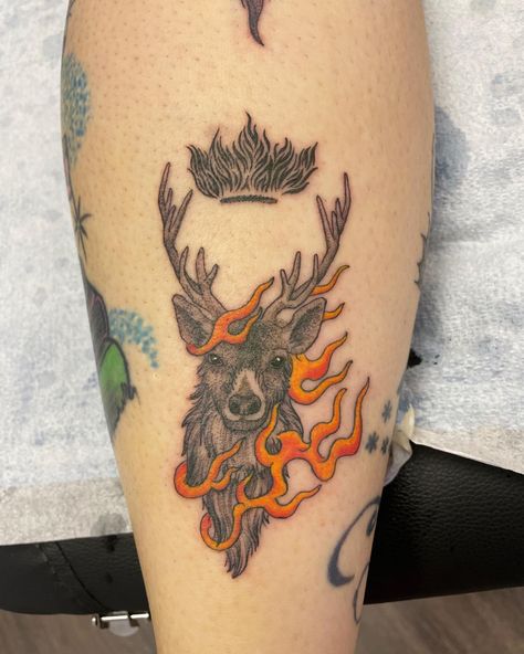 Throne Of Glass Aelin, Throne Of Glass Tattoo, Stag Tattoo, Glass Tattoo, The Stag, Fire Breathing, Throne Of Glass, Thigh Tattoo, Leaf Tattoos