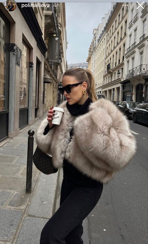 Beige Fur Coat Outfit, Short Fur Coat Outfit, Short Coat Outfit, Faux Fur Jacket Outfit, Beige Fur Coat, Faux Fur Coats Outfit, Fur Jacket Outfit, Short Fur Coat, White Fur Jacket