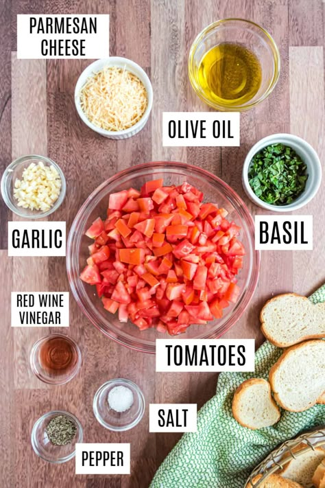 Brushetta Appetizers, Bruchetta Appetizers, Pasta With Cheese, Easy Bruschetta Recipe, Homemade Bruschetta, Easy Bruschetta, Fresh Tomato Recipes, Bagel Chips, Shugary Sweets