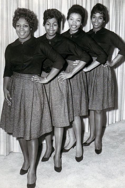 The Shirelles The Shirelles, Singing Groups, Girls Aloud, Carole King, Singing Group, Boogie Woogie, The New Wave, Destiny's Child, Female Friends