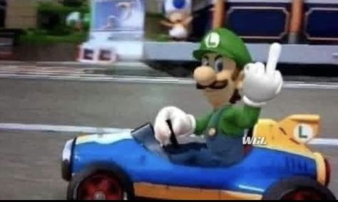 Mario Funny, Mario Memes, Mario Nintendo, Image Swag, Goofy Pictures, Cartoon Memes, Mario And Luigi, Very Funny Pictures, Mario Kart