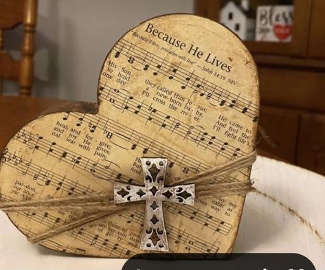 Faith Diy Crafts, Crafts Using Old Hymnal Pages, Christian Craft Ideas For Adults, Christian Crafts To Sell Easy Diy, Faith Based Crafts For Adults, Crafts With Hymnal Pages, Old Hymnal Crafts, Faith Based Crafts, Christian Crafts For Adults