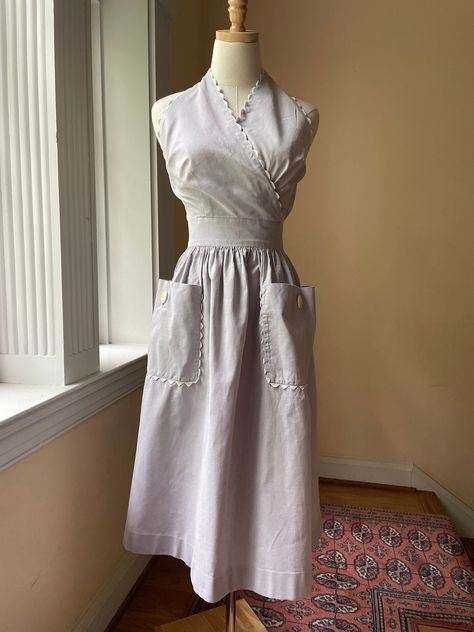 Grey Apron, Halter Style Dress, Sewing Clothes Women, Sailing Outfit, Darling Dress, Dresses Vintage, Halter Style, Halter Neck