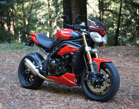 Triumph Street Triple Triumph Triple, Triumph Motorbikes, Triumph Street Triple 675, Triumph Speed Triple 1050, Custom Bikes Cafe Racers, Triumph Speed Triple, Speed Triple, Triumph Street Triple, Red Bike