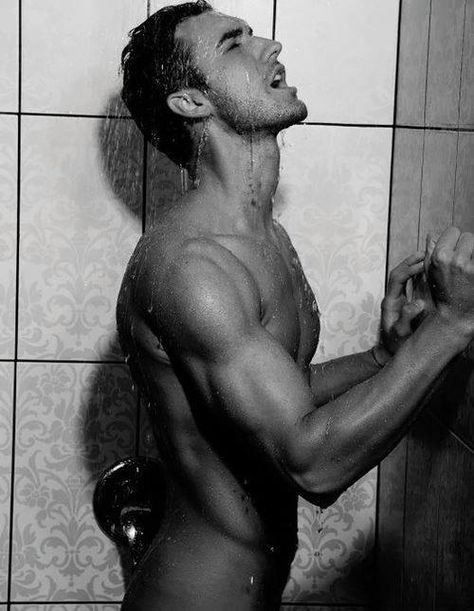 Men In Shower, Shower Aesthetic, Man Shower, Shower Pics, Healthy Chicken Breast, Vegetable Nutrition, Stuffed Avocado Healthy, Quick Easy Dinner, Male Poses