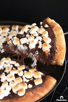 Desserts Nutella, Fruit Pizza Sugar Cookie Recipe, Pizza Dessert, Sweet Pizza, Chocolate Pizza, Fruit Pizza Sugar Cookie, Fruit Pizza Recipe, Nutella Desserts, Desserts Cake